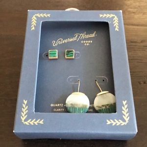 Universal Thread Earring Set